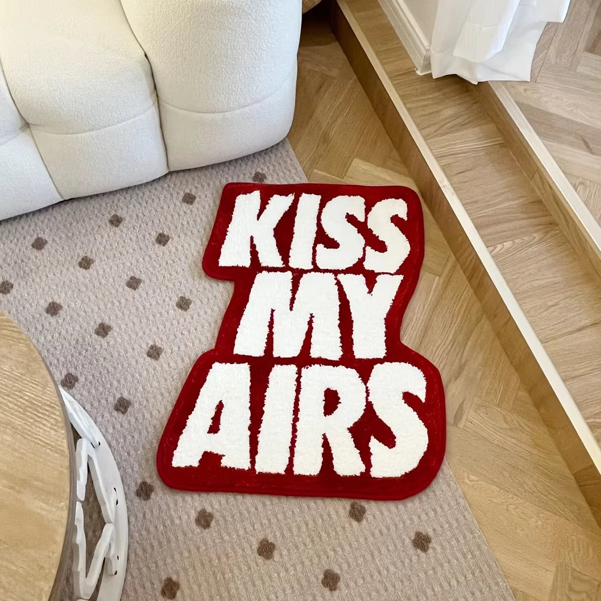 "KISS MY AIRS"